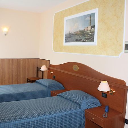 Salzano Hotel Belfiore מראה חיצוני תמונה
