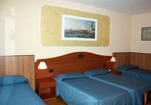 Salzano Hotel Belfiore מראה חיצוני תמונה